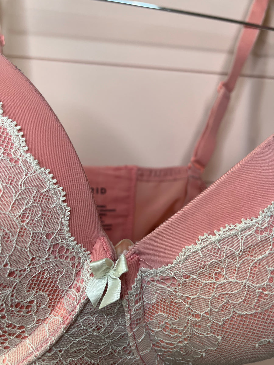 40C Torrid Pink Lace Plus Size Bra – Thrifty Babes