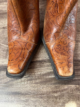 Load image into Gallery viewer, 7.5B Steve Madden Brisa Calf High Western Leather Heeled Boots