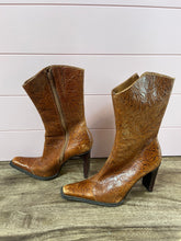Load image into Gallery viewer, 7.5B Steve Madden Brisa Calf High Western Leather Heeled Boots