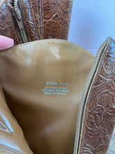 Load image into Gallery viewer, 7.5B Steve Madden Brisa Calf High Western Leather Heeled Boots
