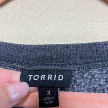 Load image into Gallery viewer, 3X Torrid Plus Black Mineral Wash Skull Raglan Fleece Sweatshirt