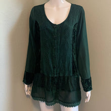 Load image into Gallery viewer, Size Medium Soft Surroundings Emerald Green Vivian Boho Western Velvet Lace Top