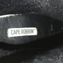 Load image into Gallery viewer, Size 9 Cape Robbin White Leopard Pointy Toe Boots