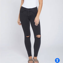 Load image into Gallery viewer, Size 16 Seven Plus Size Black HIGH RISE TUMMYLESS SKINNY JEANS