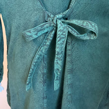 Load image into Gallery viewer, Size Medium Soft Surroundings Emerald Green Vivian Boho Western Velvet Lace Top