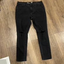 Load image into Gallery viewer, Size 16 Seven Plus Size Black HIGH RISE TUMMYLESS SKINNY JEANS
