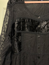 Load image into Gallery viewer, 26W Romans NWT Black Velvet Lace Embroidered Tunic
