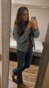 Medium Men’s Levi’s Denim Trucker Jacket