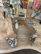 Size 10 Unilady Snakeskin Print Sandal Heels