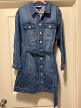 Load image into Gallery viewer, Size 18 Eloquii NWOT Denim Belted Dress
