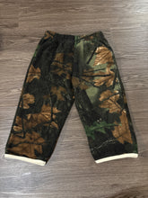 Load image into Gallery viewer, 3T Trail Crest Fleece Camo Pants
