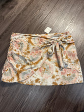 Load image into Gallery viewer, Size 12 NWT Free People Boho Sweet As Beach Mini Skirt
