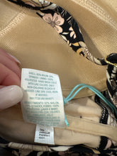 Load image into Gallery viewer, 18W Kona Sol NWOT Floral Boho Swim Top
