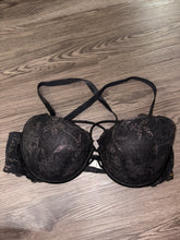 Load image into Gallery viewer, 36D PINK Black Lace criss Cross Date Push Up Bra
