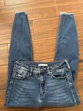 Load image into Gallery viewer, Size 29 Kancan High Waisted Raw Hem Skinny Jeans

