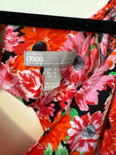 Load image into Gallery viewer, Size 4 ASOS Floral Mini Wrap Dress
