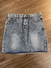 Load image into Gallery viewer, Large Vervet Raw Hem Denim Mini Skirt
