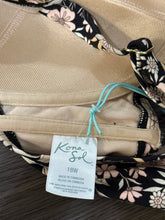 Load image into Gallery viewer, 18W Kona Sol NWOT Floral Boho Swim Top
