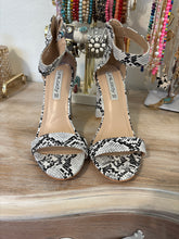 Load image into Gallery viewer, Size 10 Unilady Snakeskin Print Sandal Heels
