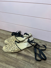 Load image into Gallery viewer, Size 9 Anthropologie Soludos Leopard Dot Espadrille Flat Sandals
