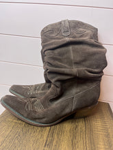 Load image into Gallery viewer, Size 10 Steve Madden Brown Suede Leather Snip Toe Cowboy Boots
