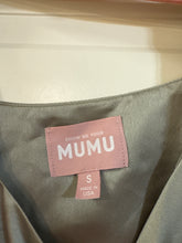 Load image into Gallery viewer, Small Show Me Your Mumu Silky Bow Tank
