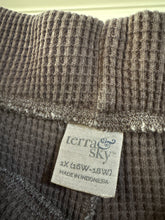 Load image into Gallery viewer, 1X (16-18W) Terra &amp; Sky NWT Brown Waffle Knit Pants
