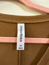 Load image into Gallery viewer, 1X Zenana NWOT V-Neck T-Shirt Dress
