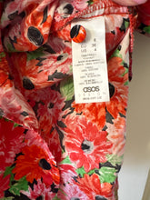 Load image into Gallery viewer, Size 4 ASOS Floral Mini Wrap Dress
