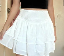 Load image into Gallery viewer, Medium Hollister Ultra High Rise White Skirt
