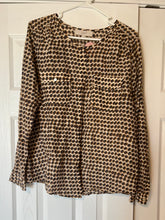 Load image into Gallery viewer, Large Loft Neutral Polka Dot Silk Button Up Blouse
