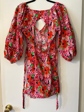 Load image into Gallery viewer, Size 4 ASOS Floral Mini Wrap Dress
