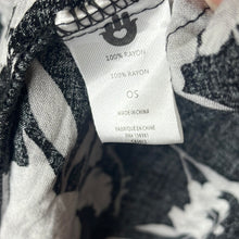 Load image into Gallery viewer, One Size Spiritual Gangster Black Floral Print Kimono

