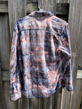 Load image into Gallery viewer, Medium Mens Bleached Flannel Button Up
