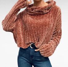 Load image into Gallery viewer, XS Chelsea And Violet Oversized Crop Sweater
