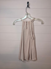 Load image into Gallery viewer, Small Honey Punch Light Pink Flowy Tank
