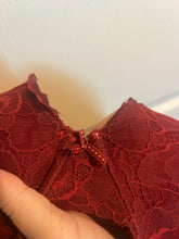 Load image into Gallery viewer, 46DD Auden Red Lace Push Up Plunge Coverage Underwire Bra

