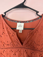 Load image into Gallery viewer, XXL Knox Rose Boho Burnt Orange Top

