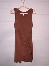 Load image into Gallery viewer, Large Blu Pepper Rust Colored Asymmetrical Hem Dress
