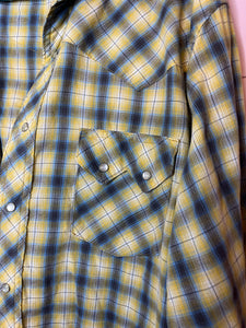Large Mens Wrangler Plaid Pearl Snap Button Up Shirt