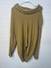 Load image into Gallery viewer, Medium Zara Cowl Neck Oversized Sweater
