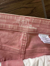 Load image into Gallery viewer, Time &amp; Tru Plus Size 20 Light Pink Mid-Rise Raw Hem Denim Jeans
