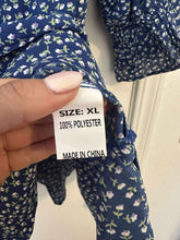 Load image into Gallery viewer, XL Navy Floral Dress
