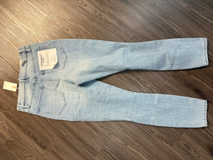 Size 6/28 NWT Good American Good Waist Crop High Rise Jeans