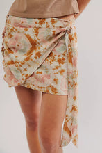 Load image into Gallery viewer, Size 12 NWT Free People Boho Sweet As Beach Mini Skirt
