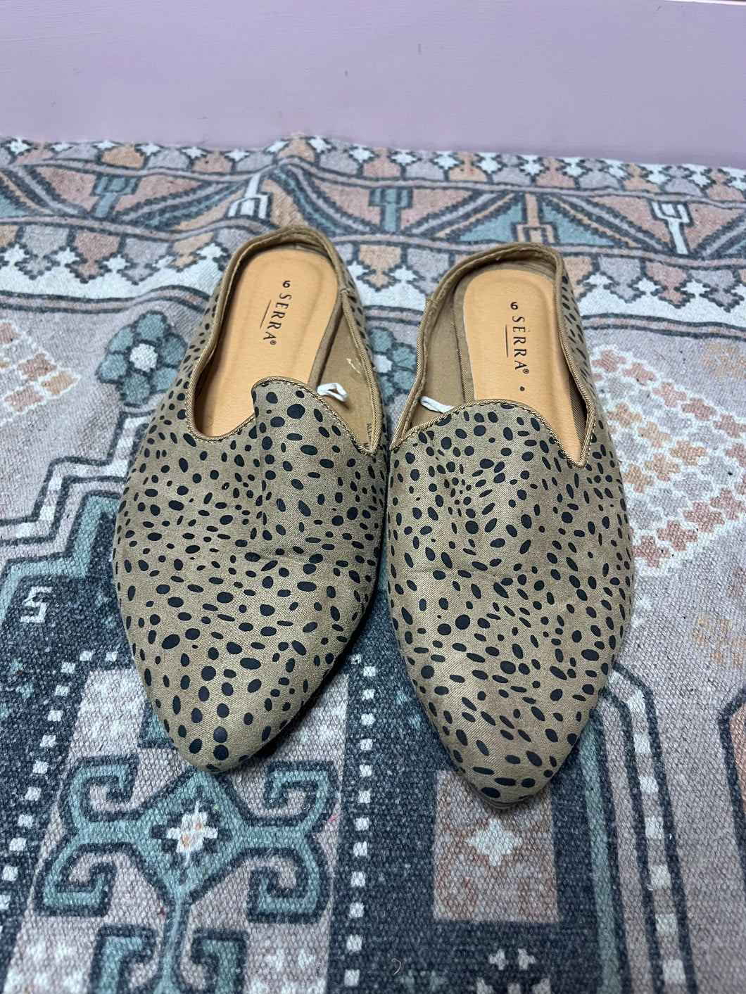 Size 9 Serra Leopard Dot Pointy Toe Slip On Mules