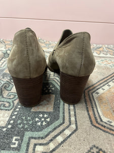 8.5 Giant Bini Heeled Slip On Mules