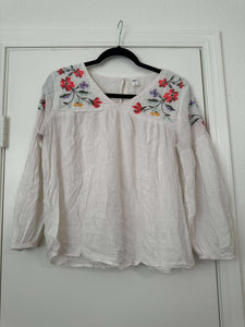 Small Old Navy White Floral Embroidered Boho Top
