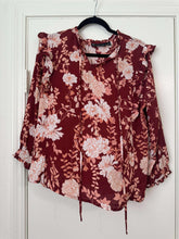 Load image into Gallery viewer, XL New York &amp; Co Boho Floral Top
