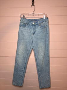 Size 6 Maurices High Rise Light Wash Denim Jeans